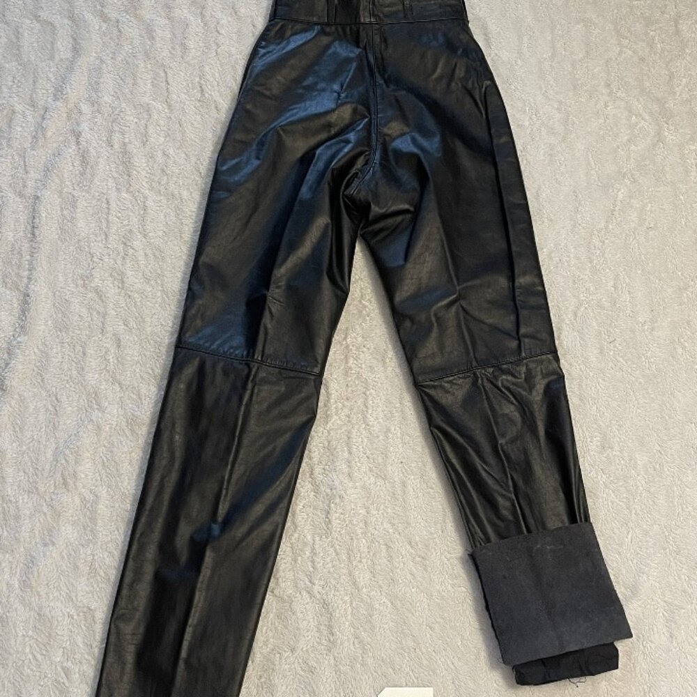 ✨ Black Leather Pants - Small